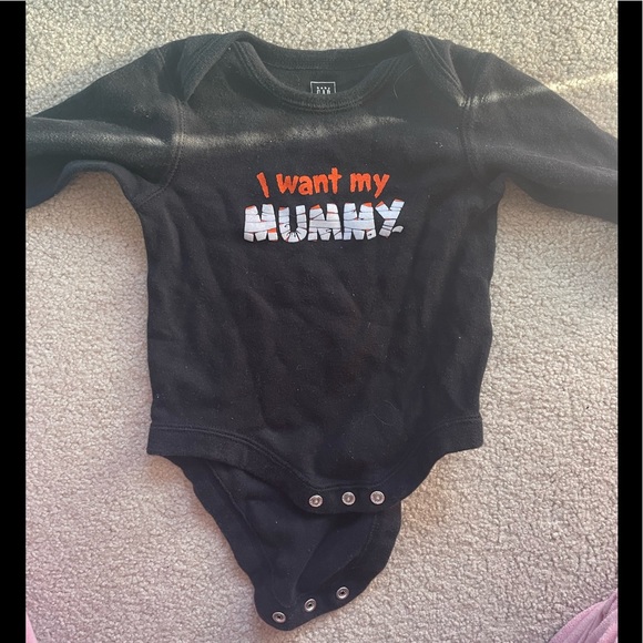 💰 Halloween onesie & hat - Picture 1 of 6